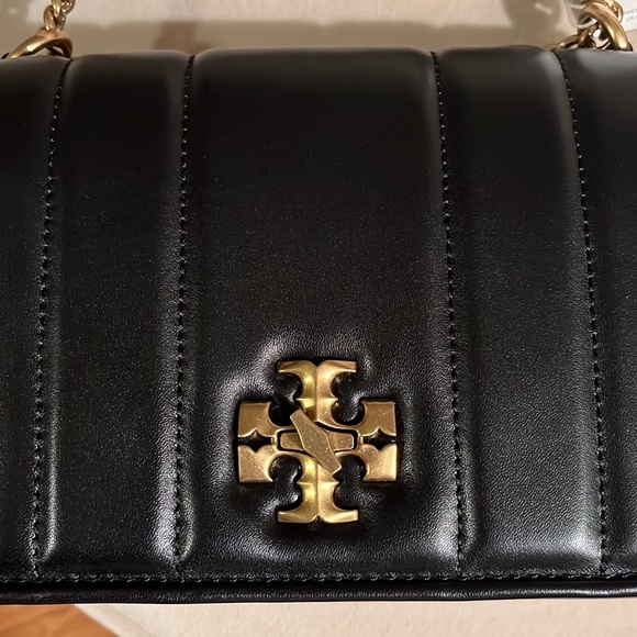 Tory Burch Quilted Chain Bag in Black/Rolled Gold - Picture 13 of 15